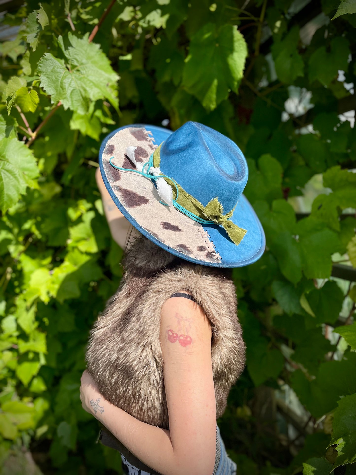 Cowboyhatt kohudsmönstrad